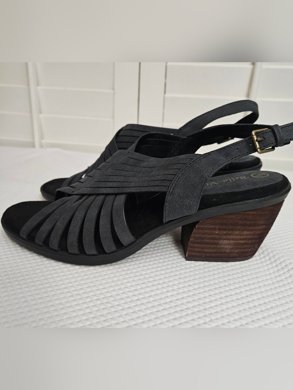 Bella Vita Black Strappy Slingback Sandals